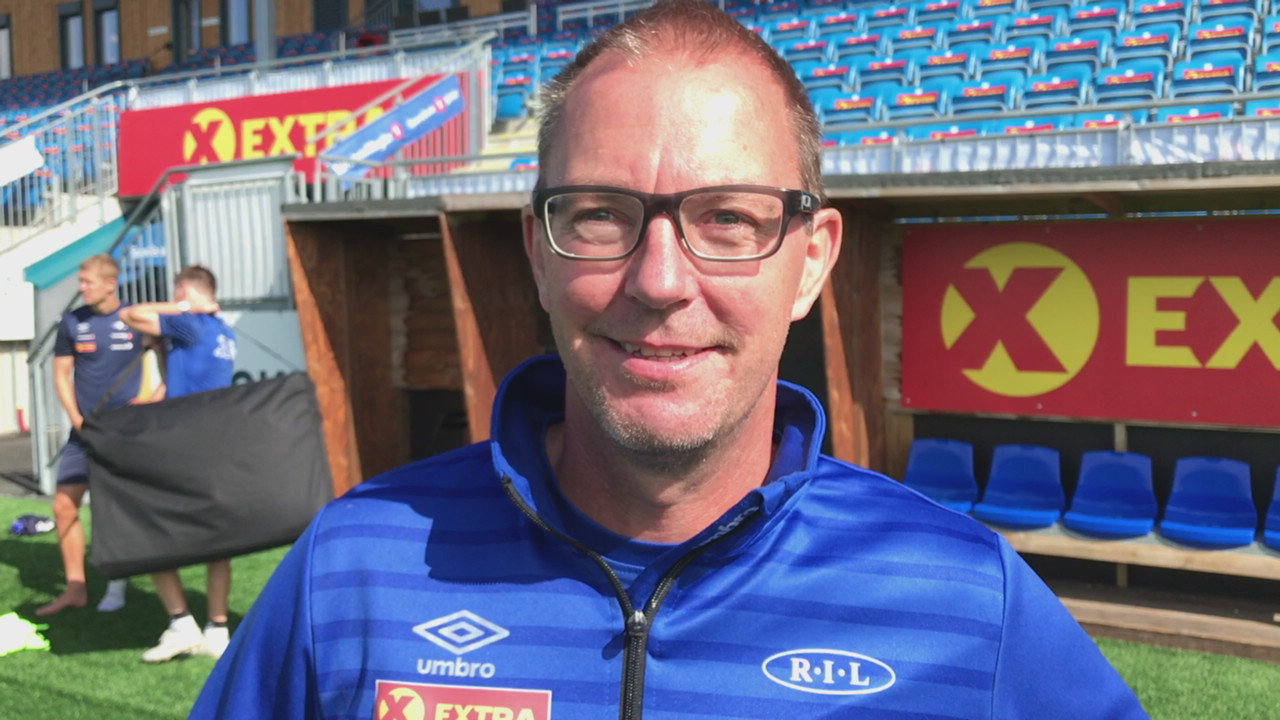 9D11AED8-EE90-4CBA-A0FB-72BF13D7692F.MOV